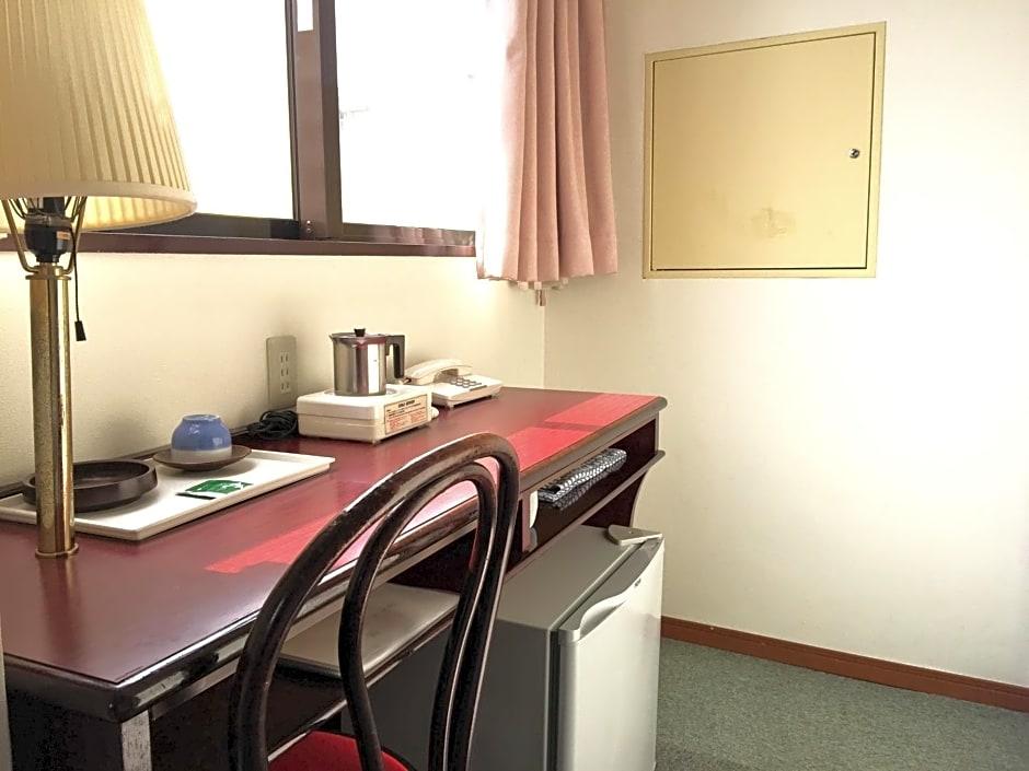Green Hill Hotel Osaka 33/37