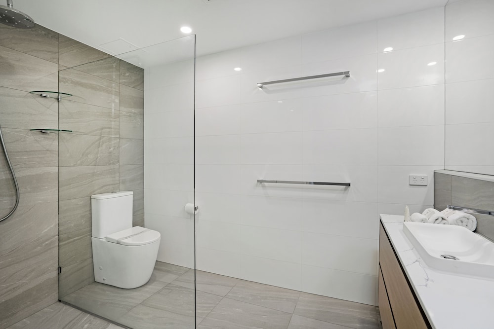 Aria Apartments 76/76