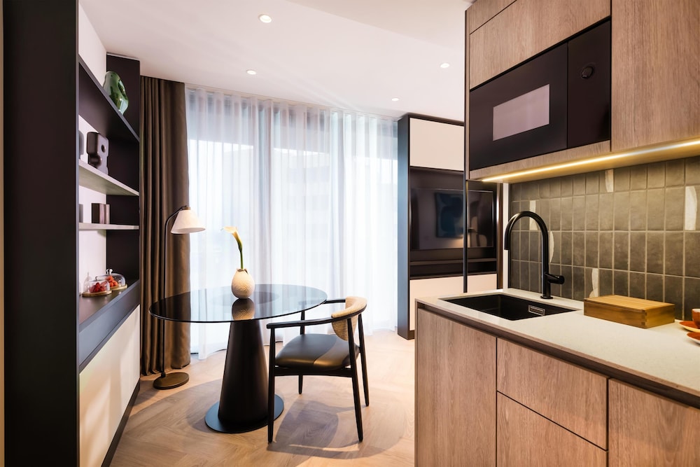 Kennedy 89 Hotel Frankfurt - The Unbound Collection by Hyatt 27/49
