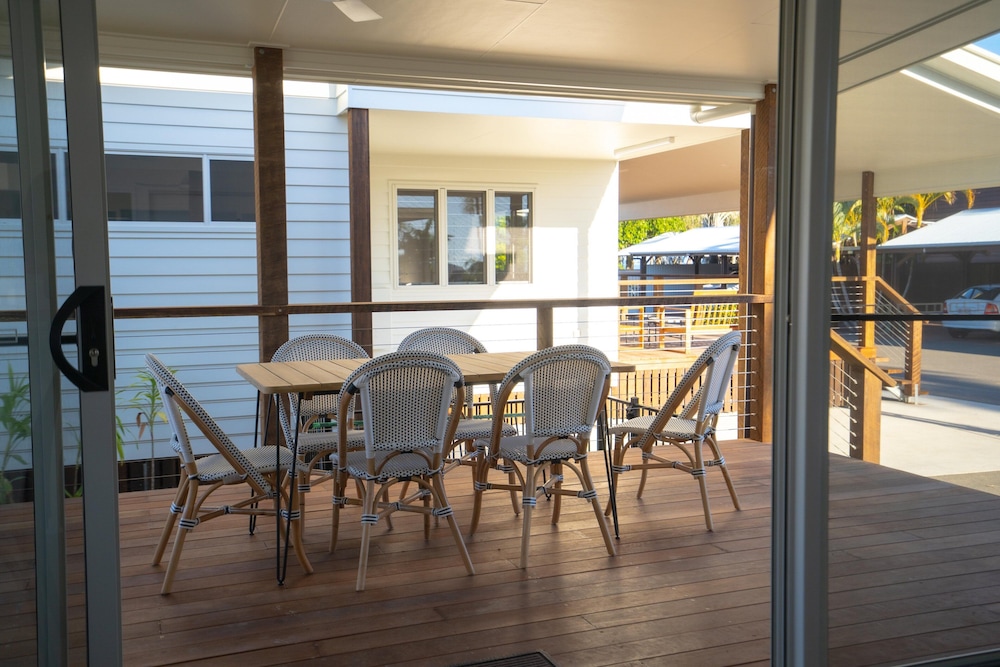 Boat Harbour Studio Apartments and Villas 35/48