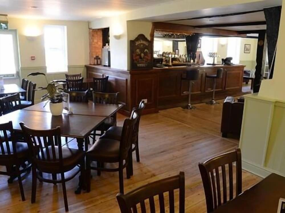 The Hollies Inn 21/29