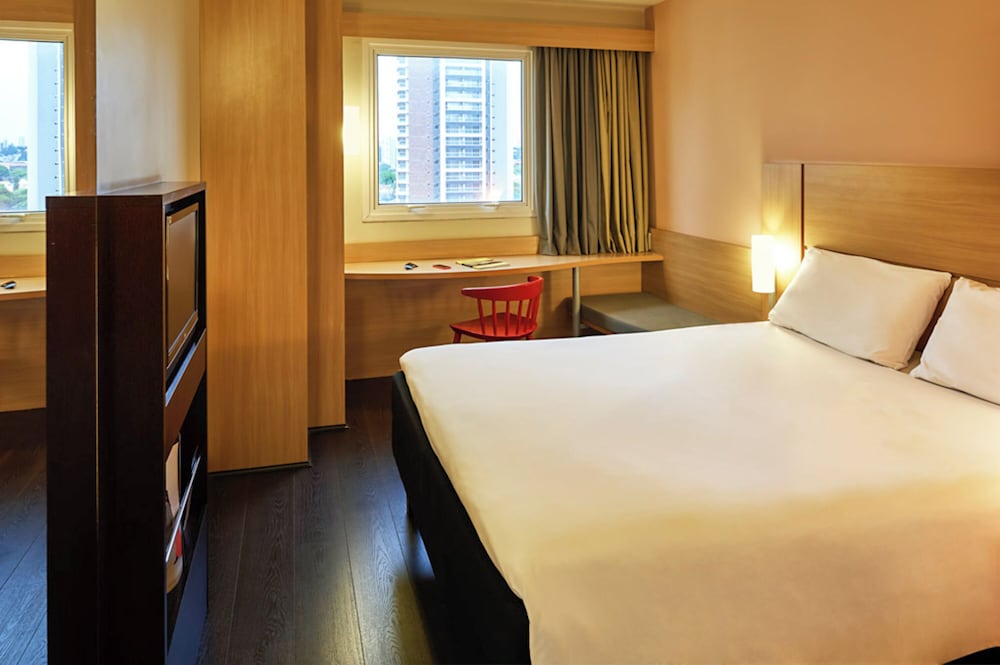 Ibis Sao Paulo Morumbi 20/75