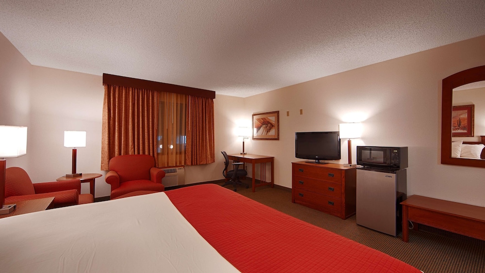 غرفة قياسية بسرير كينج لذوي الإعاقة، Best Western La Grande Hacienda 2/4