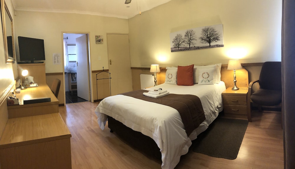 Clubview Guest House 9/40