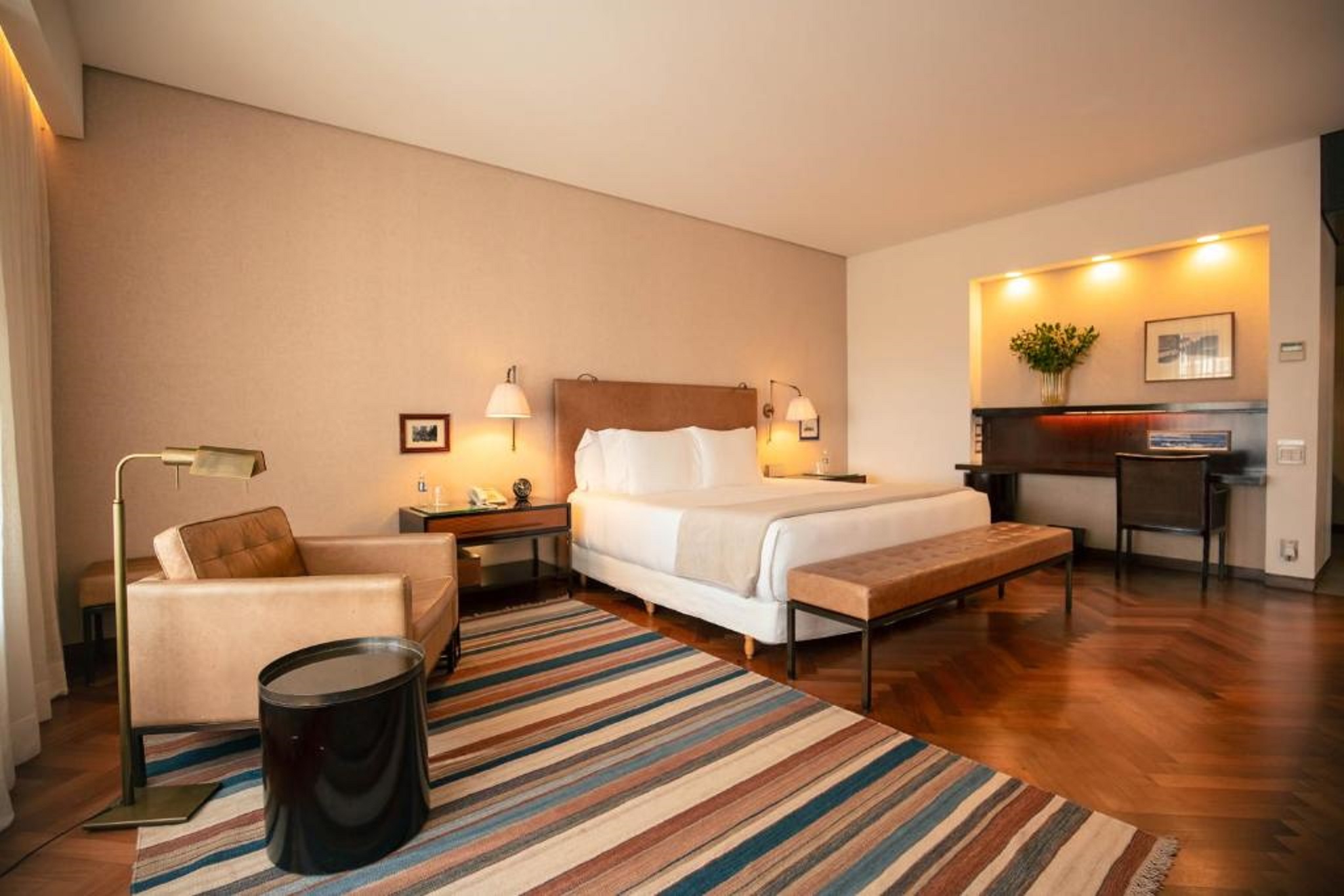 DELUXE, SUITE, DOUBLE BED
