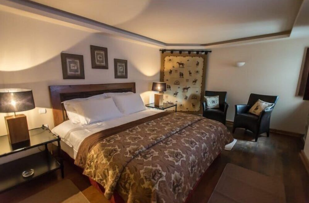 Epoches Luxury Suites 15/50