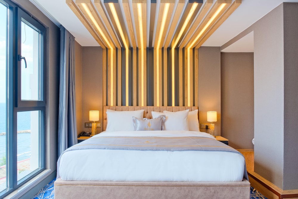 Superior, Triple, King Bed, Sea View, Sofa