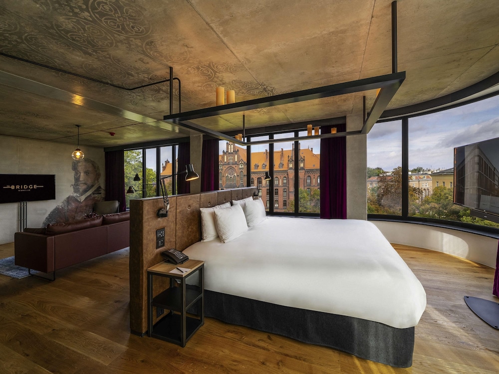Executive, Suite, King Bed