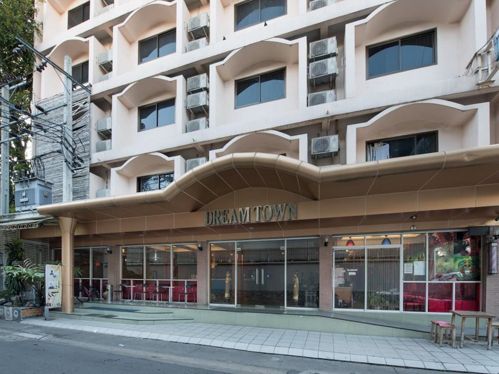DT Hotel - Pratunam 2/24