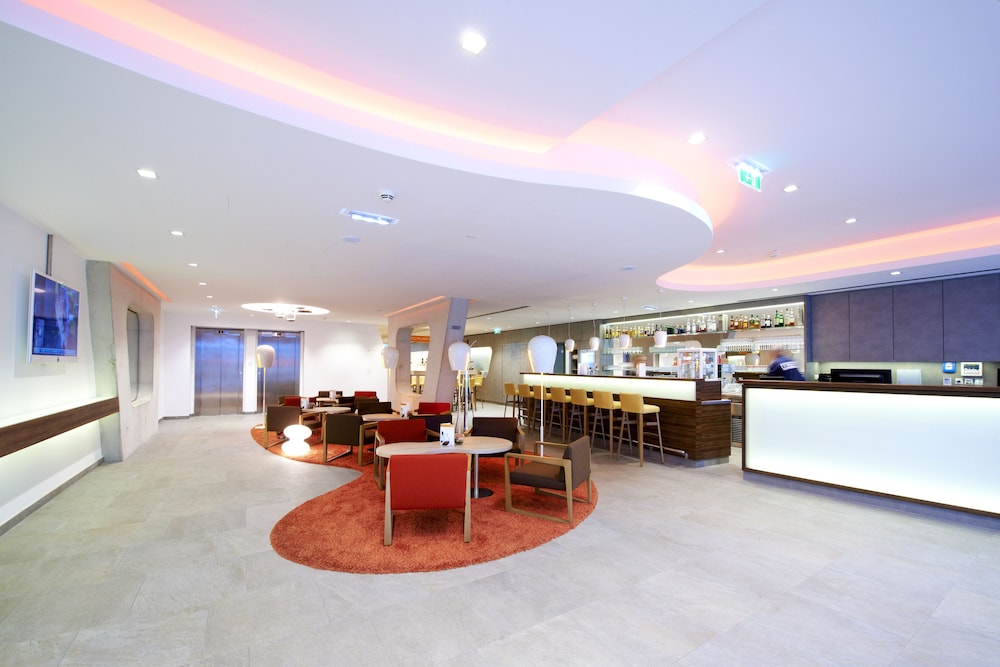 Lobby at Simm's Hotel, VIENNA