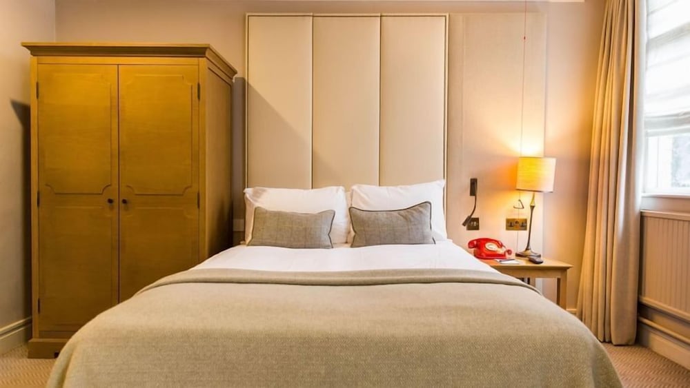 STANDARD, DOUBLE BED, ACCESSIBLE