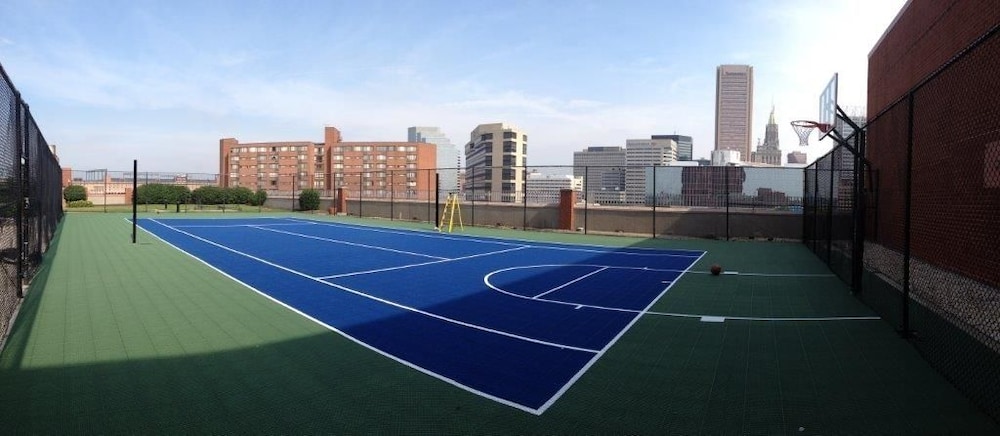 Royal Sonesta Harbor Court Baltimore 27/45