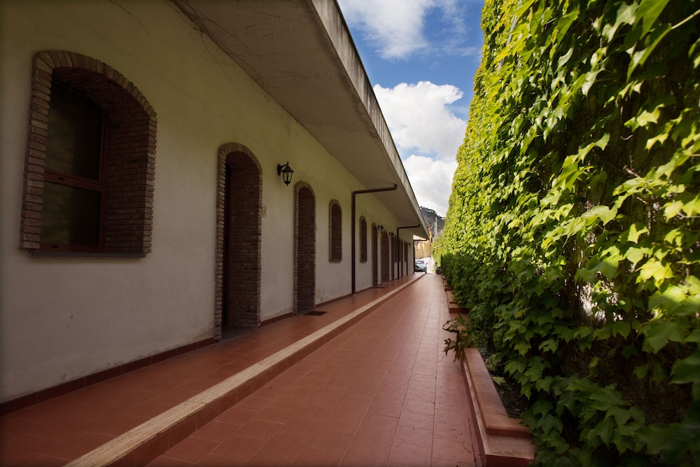 'A NUCIARA PARK HOTEL & WELLNESS CENTER 38/40