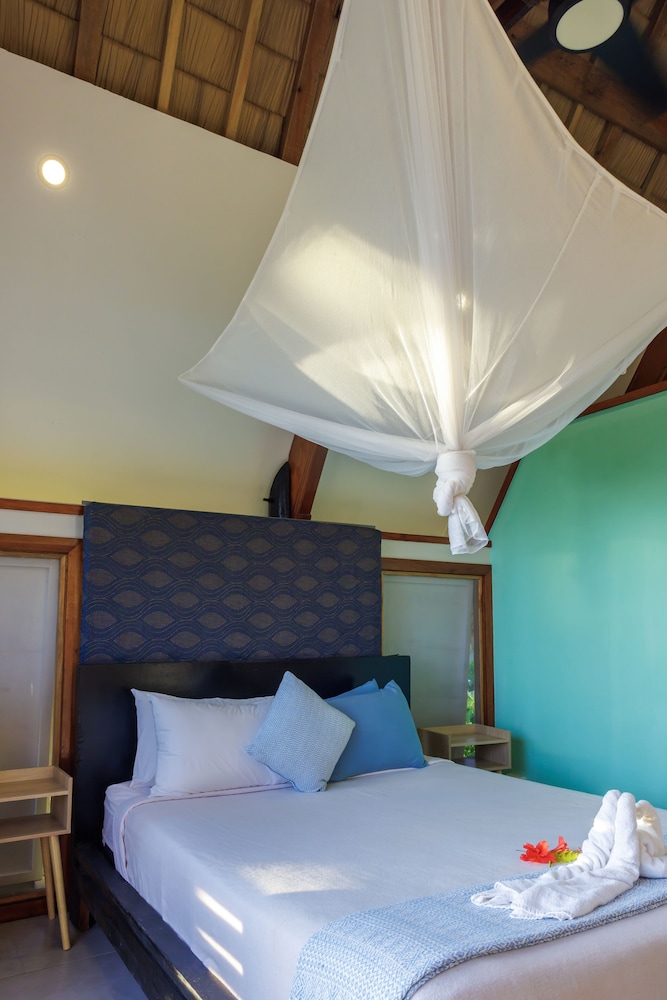Bure, Queen Bed, Ocean View