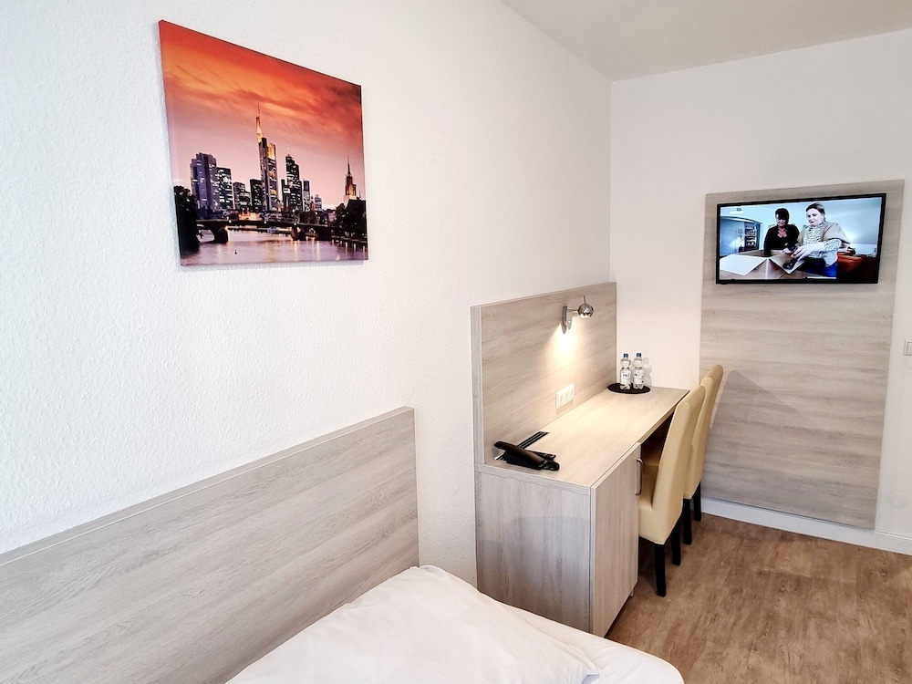 Adler Hotel Frankfurt 19/50