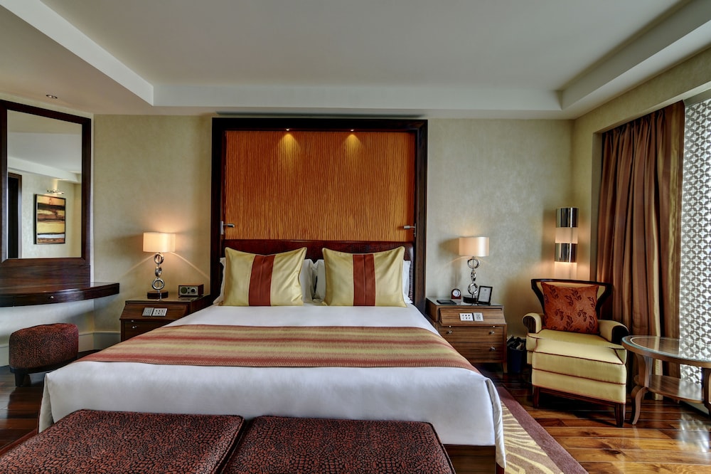 THE RITZ-CARLTON, BANGALORE 3/43