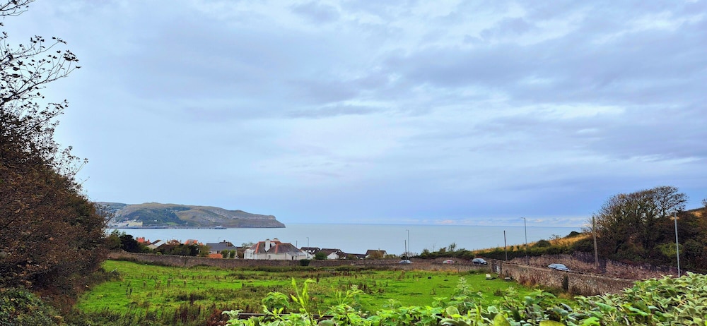 Craigside Manor 53/60