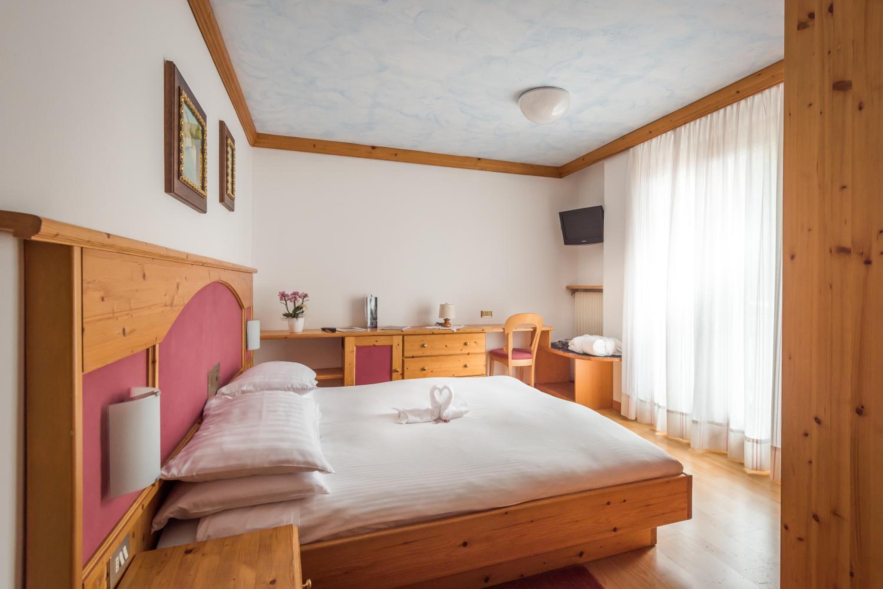 Room, Double Bed