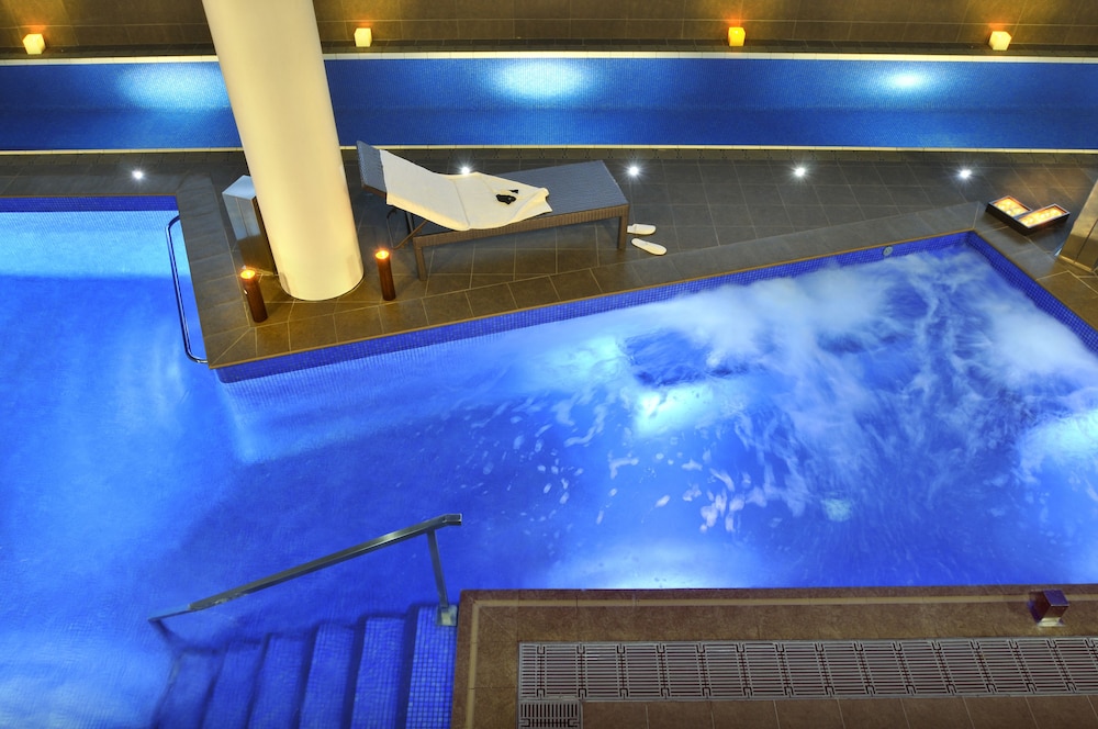 Sant Jordi Boutique Hotel 40/69
