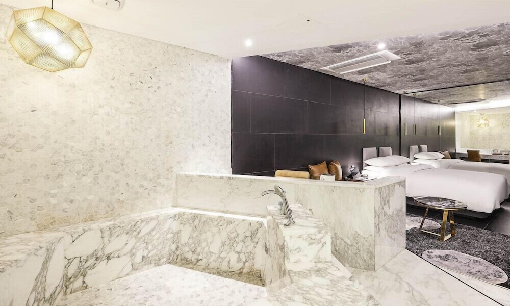 Guwol Hotel Bay 204 29/29