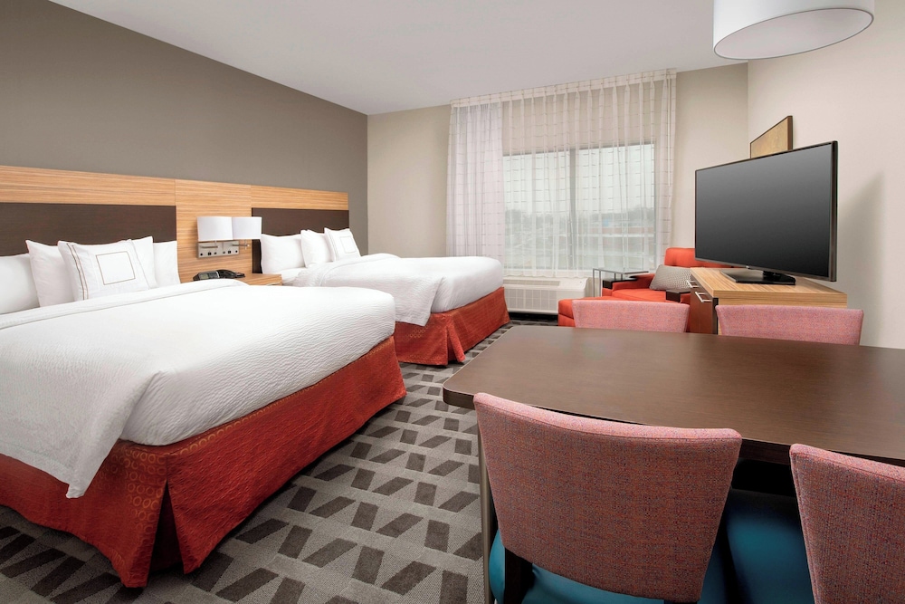 STUDIO, 2 QUEEN BEDS, ACCESSIBLE