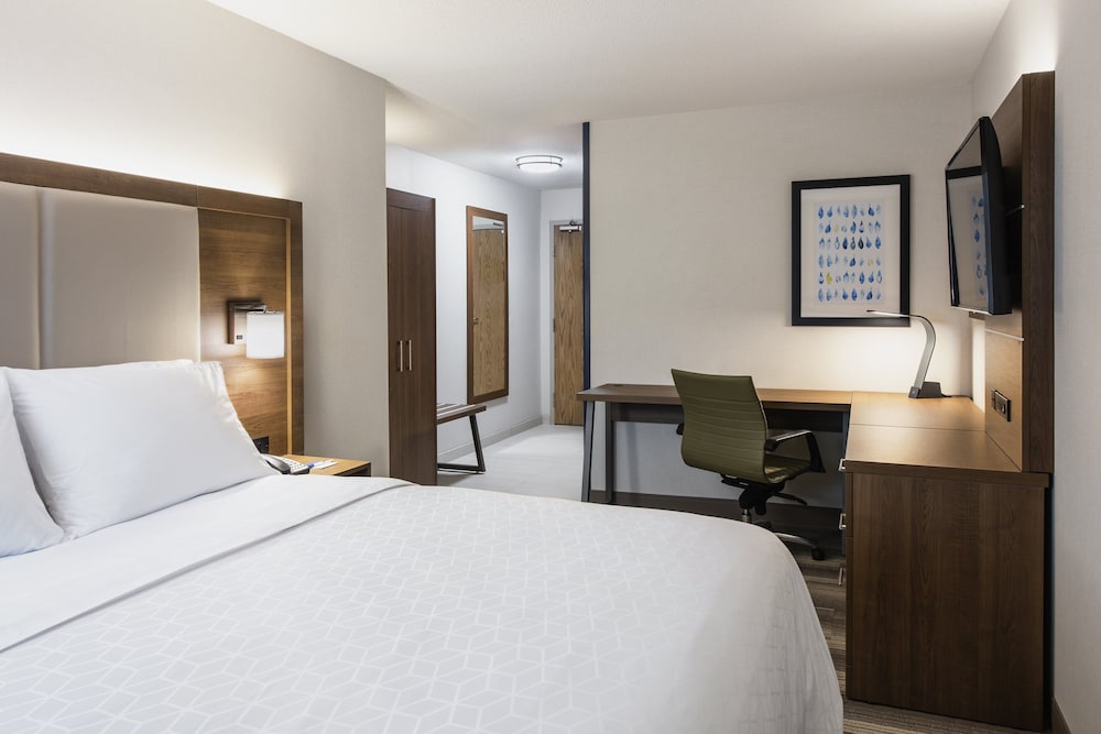 Holiday Inn Express Hotel Suites Saskatoon 17/51