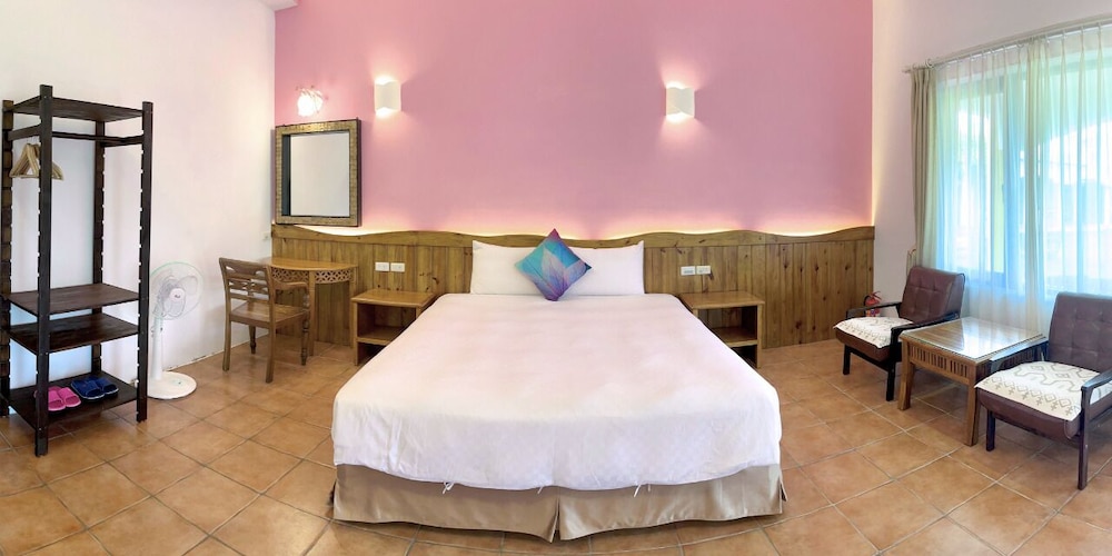 غرفة اقتصادية بسرير كينج بحوض استحمام، Againn garden resort 4/10