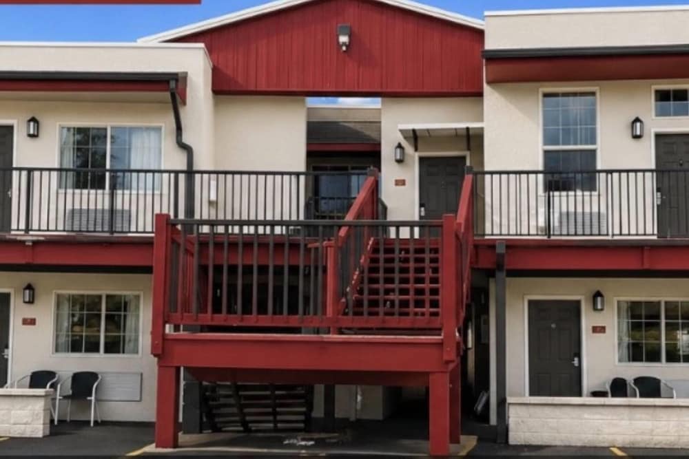 Econo Lodge Inn & Suites Montrose - Black Canyon Area 1/47