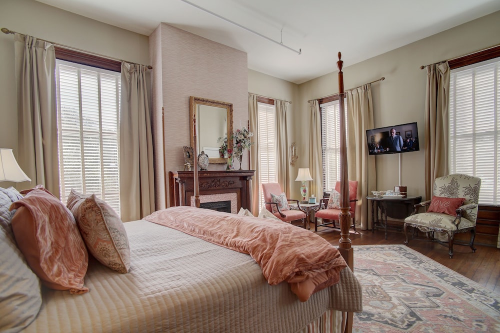 Forsyth Park Inn 7/50
