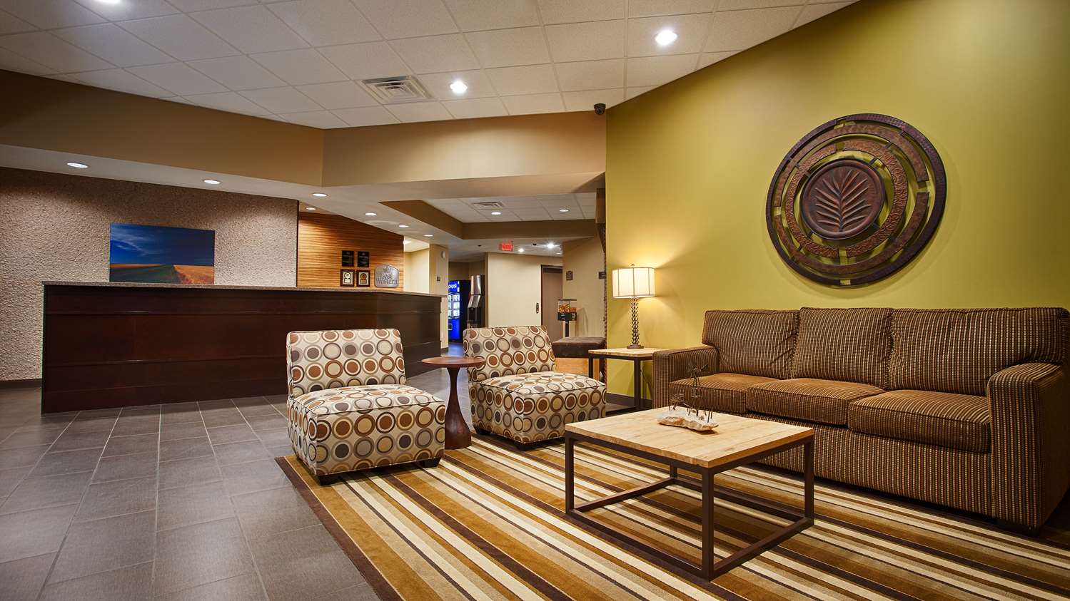 Best Western Plus Night Watchman Inn & Suites 16/22