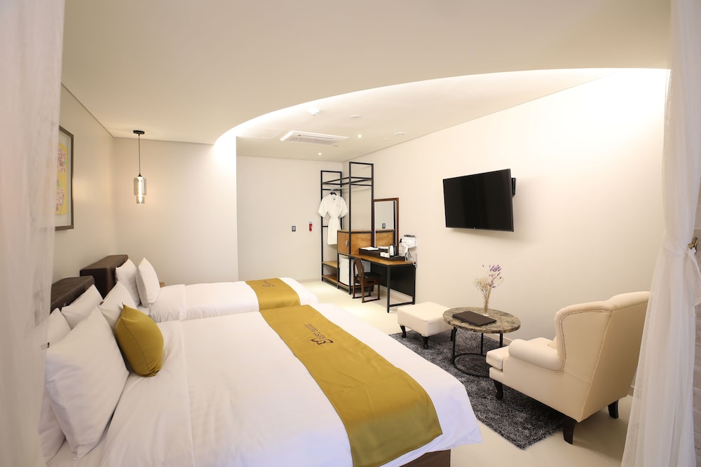 REST HOTEL 27/70