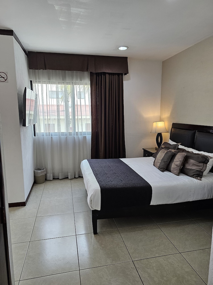 Boutique, Superior, King Bed