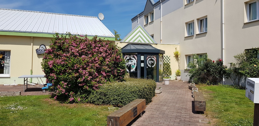 Kyriad Carentan 36/40