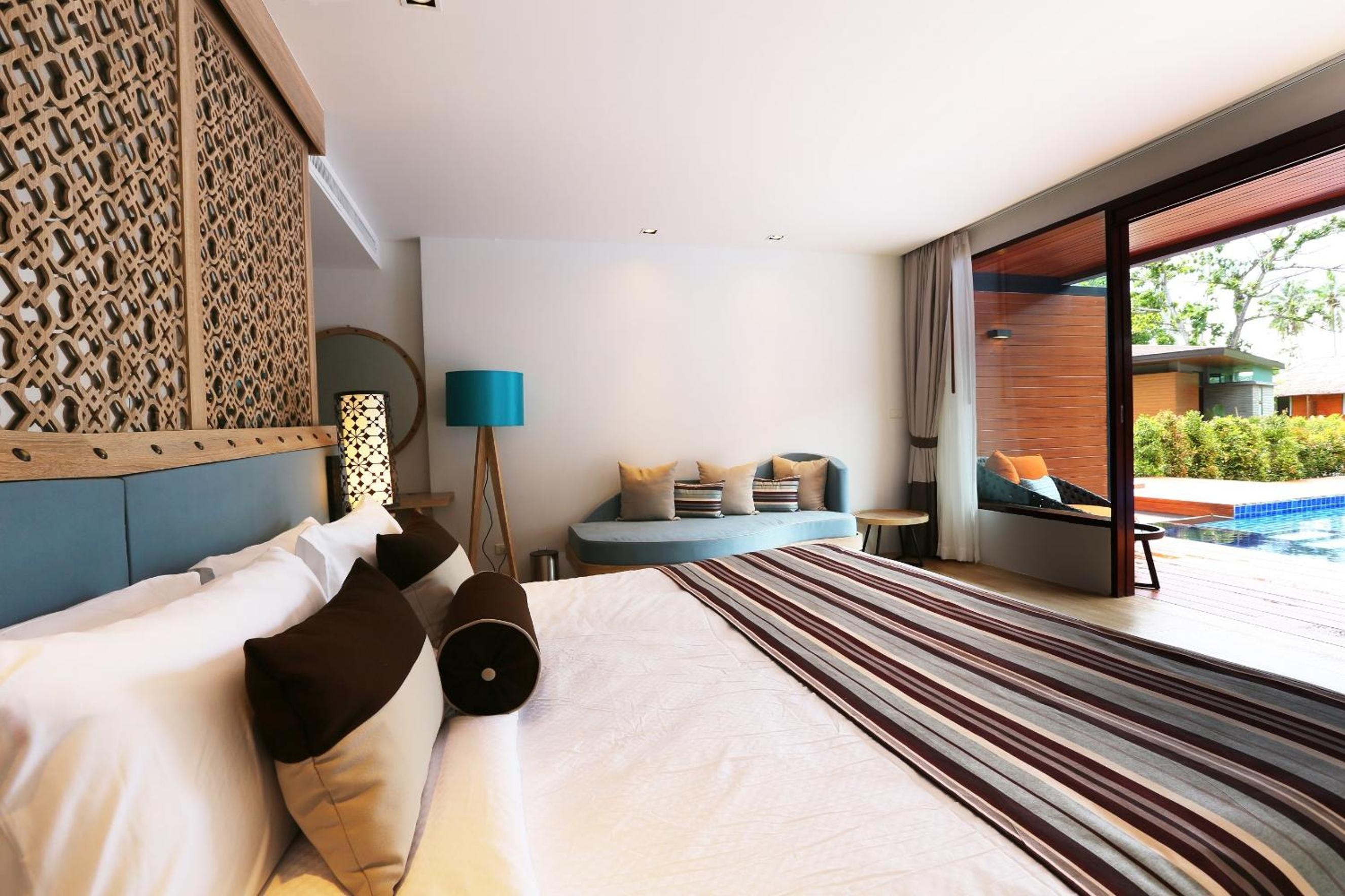 Deluxe, Double Bed, Pool Access