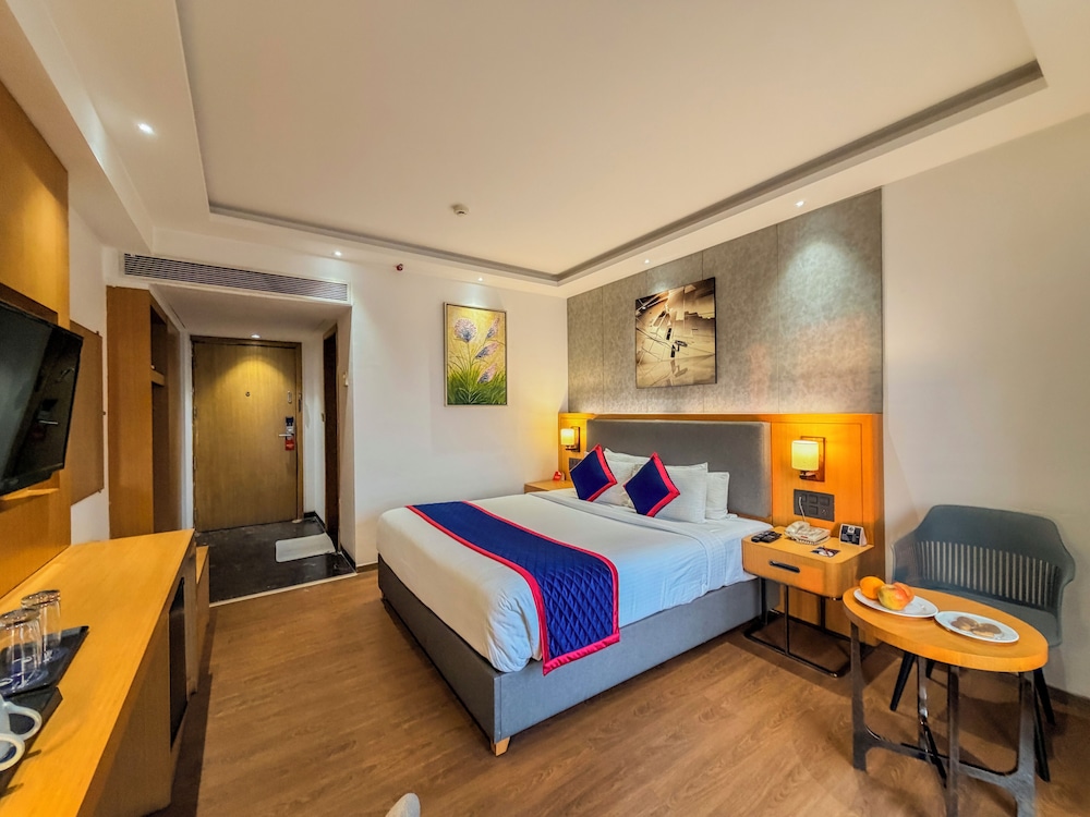 Zip by Spree Hotels Chakan 20/50