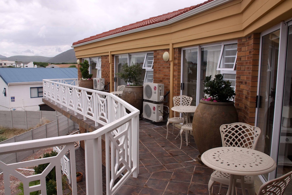 Blougans B&B Gansbaai 5/22