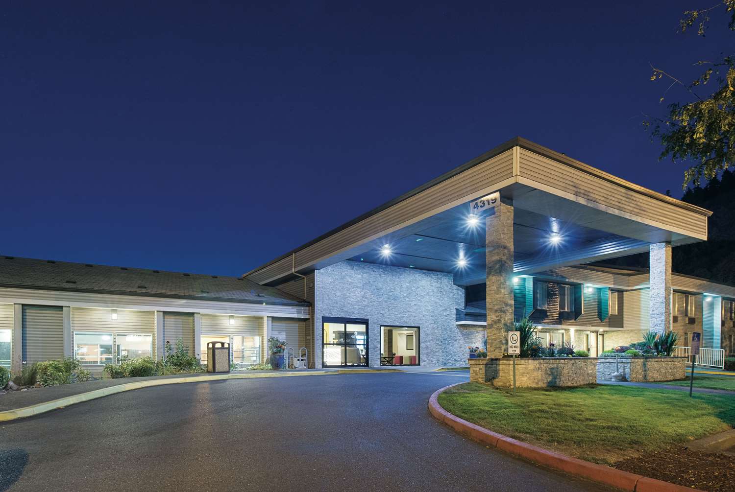 La Quinta Inn & Suites by Wyndham Portland NW 1/27