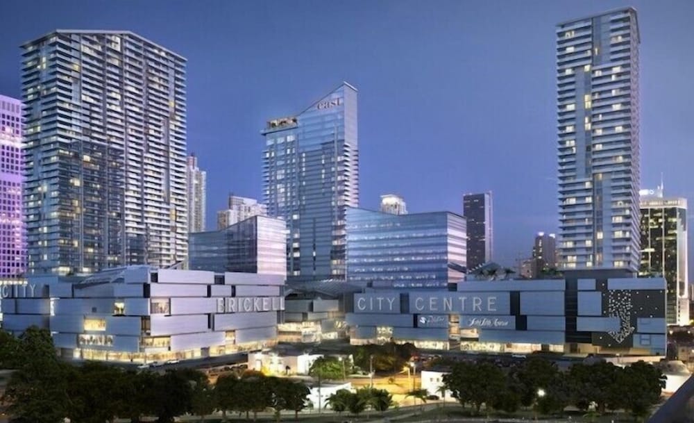 Sunset Inn South Miami 39/43