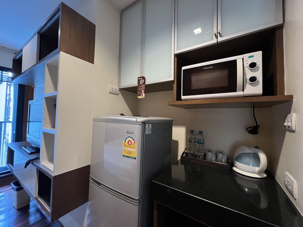 Silom Forest Exclusive Residence 64/65