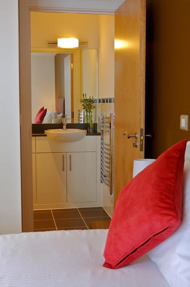 The Spires Serviced Apartments Birmingham 14/36