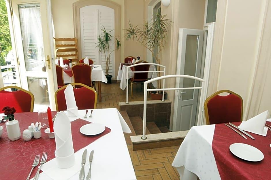 Hotel Pavlov 37/50
