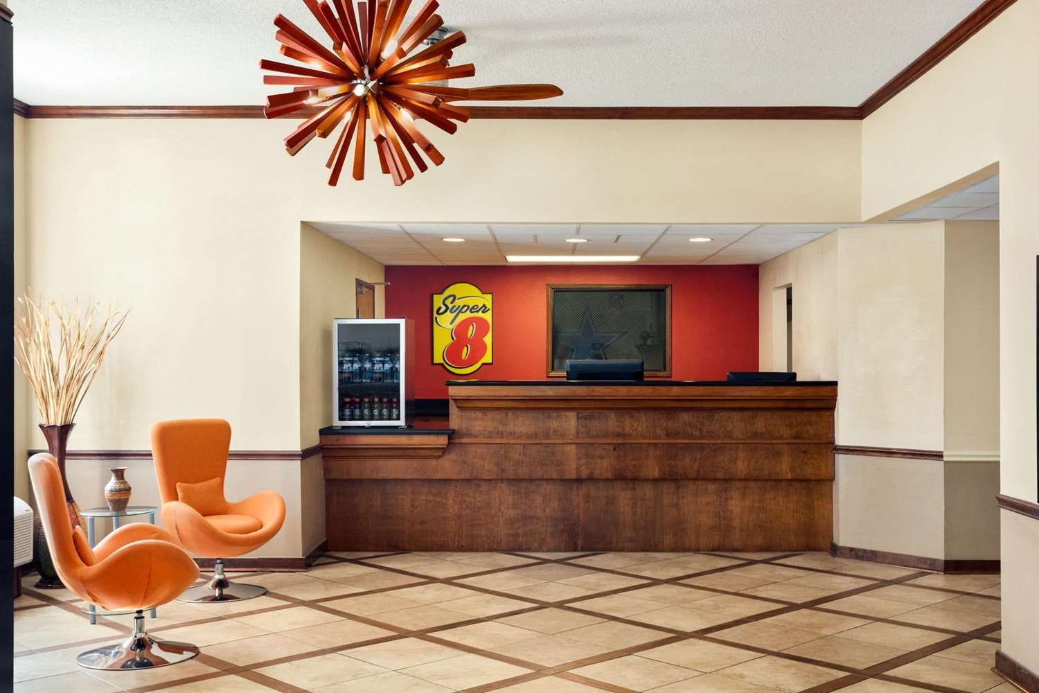 Super 8 by Wyndham Clinton 4/23