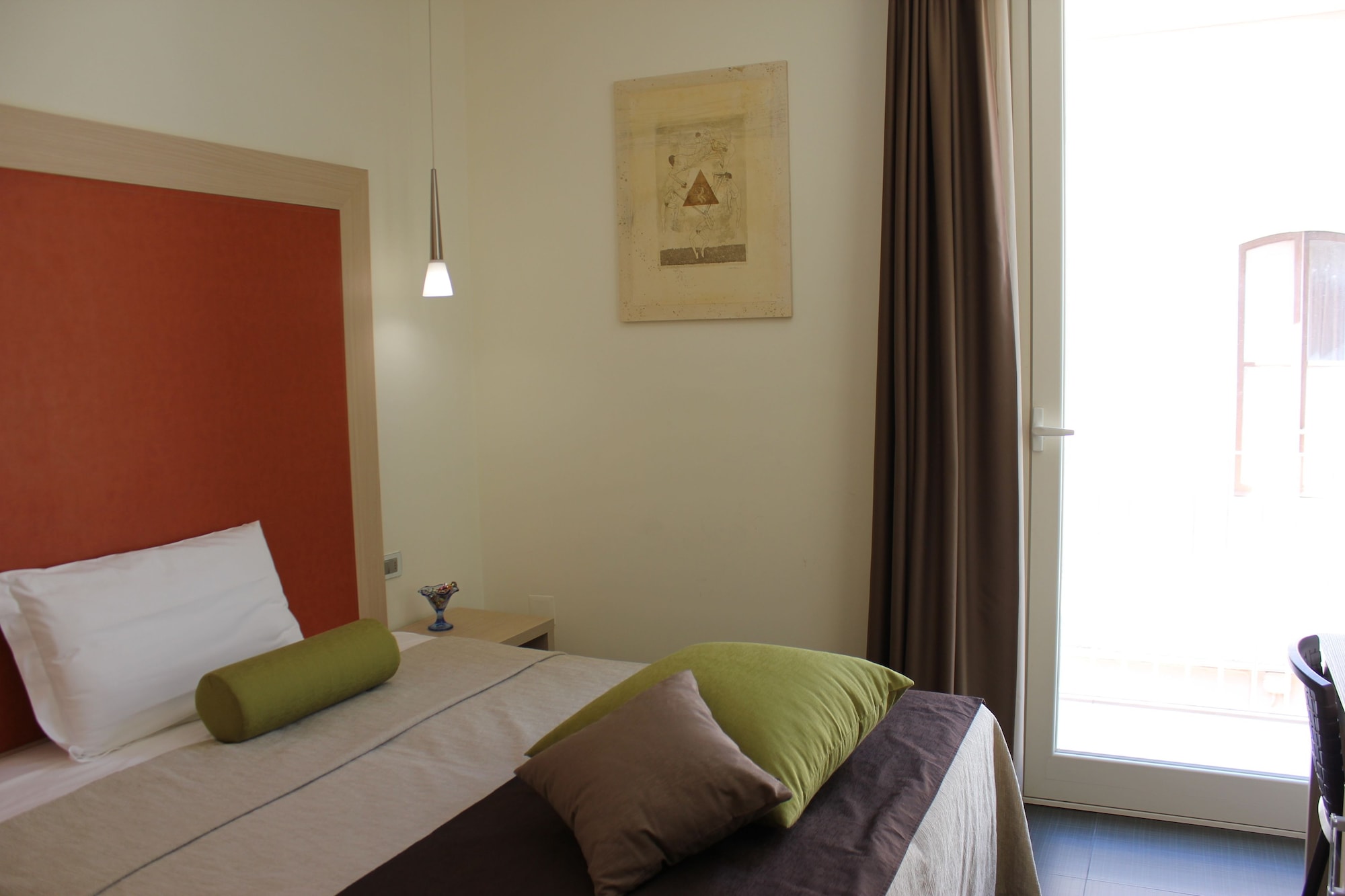 ECONOMY, DOUBLE BED