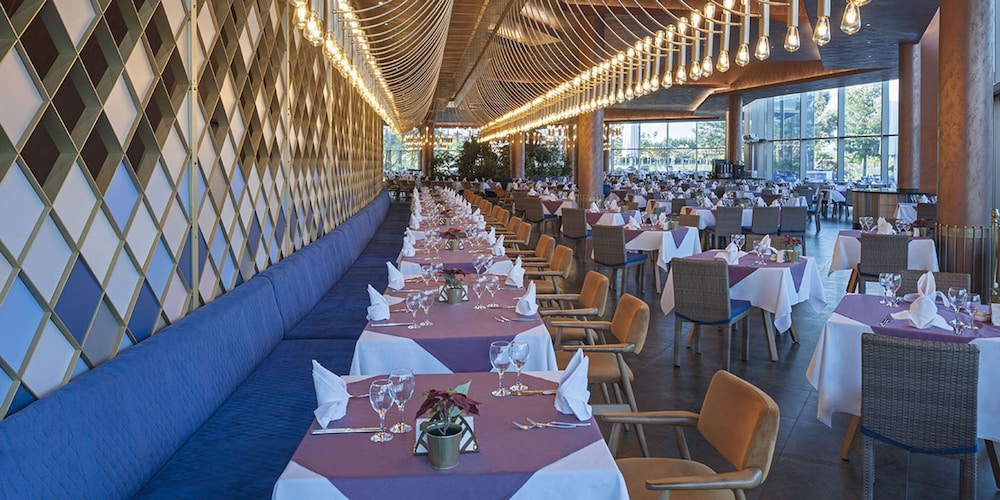 Noah's Ark Deluxe Hotel and SPA 26/50