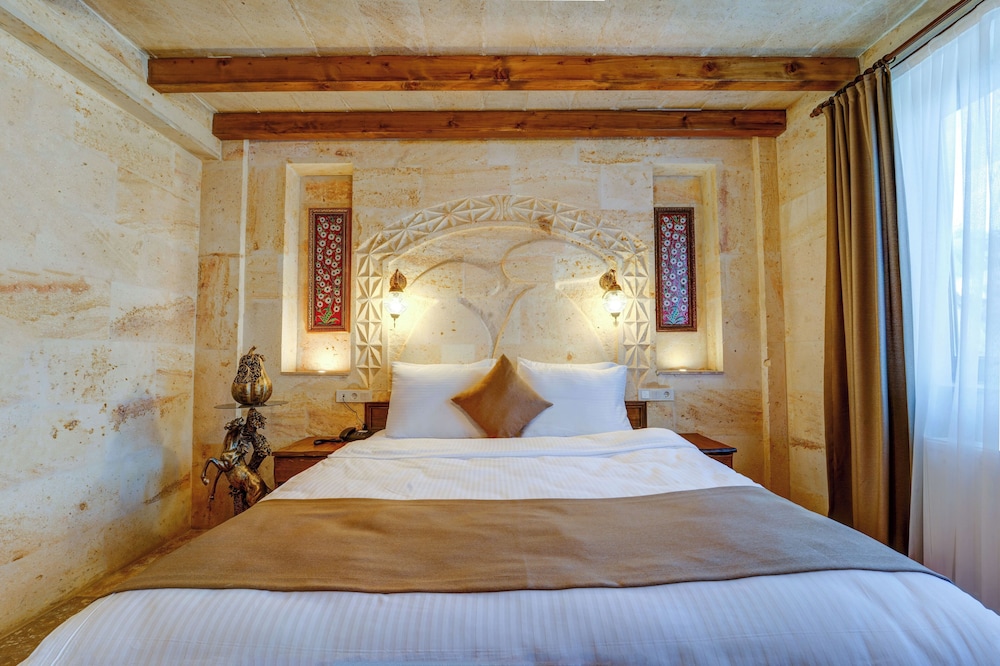 Enjoy Stone Hotel 7/50