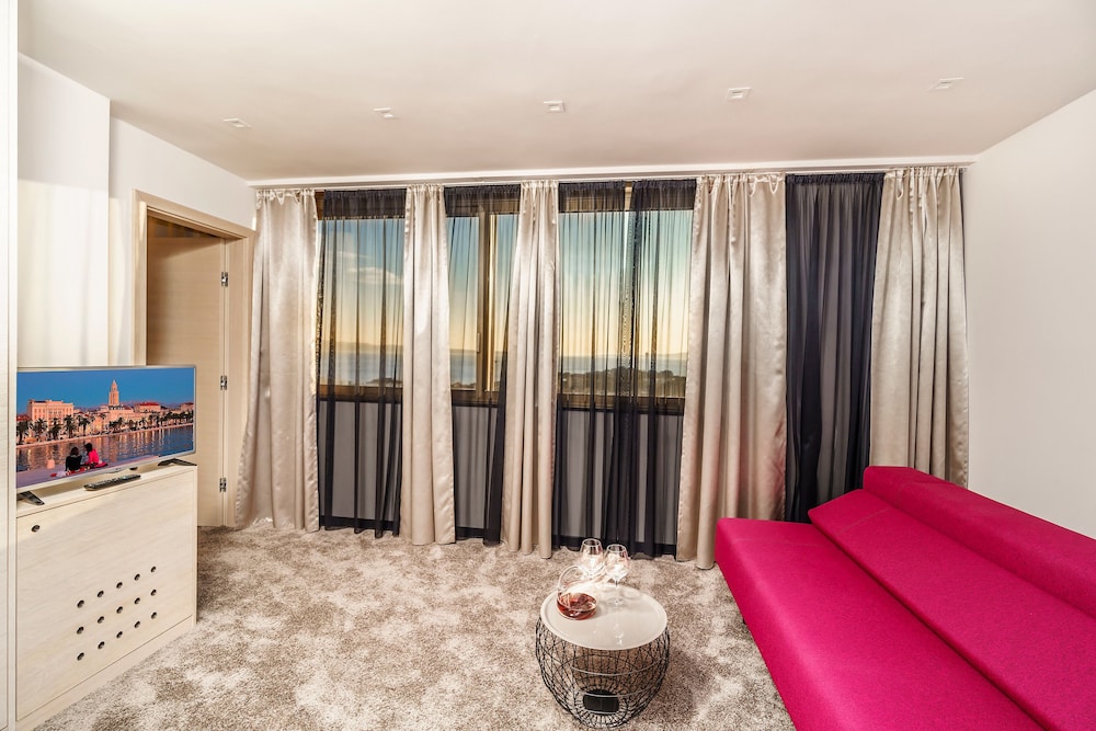 The View Luxury Rooms 41/71