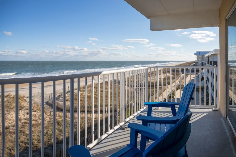 Atlantic OceanFront Inn 37/58