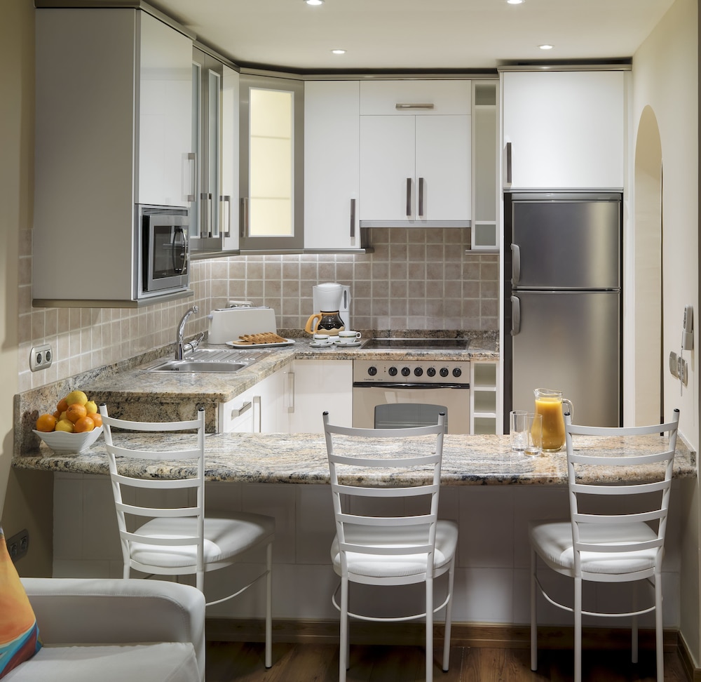 Regency Torviscas Apartments And Suites 49/63