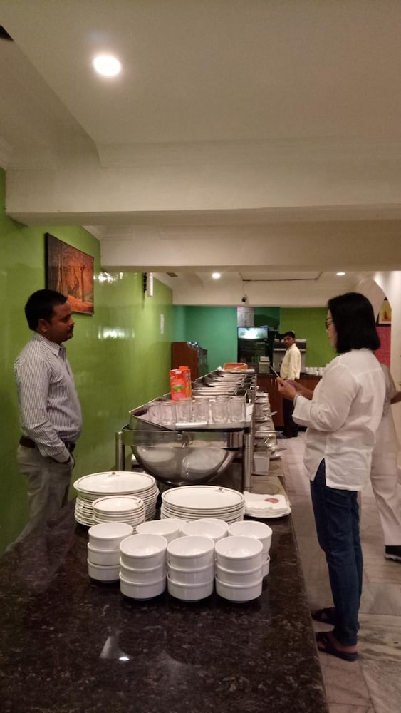 Hotel Taj Darbar 11/45