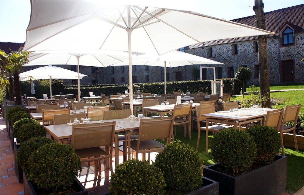 Golf Hotel Domaine de La Brie 2/50